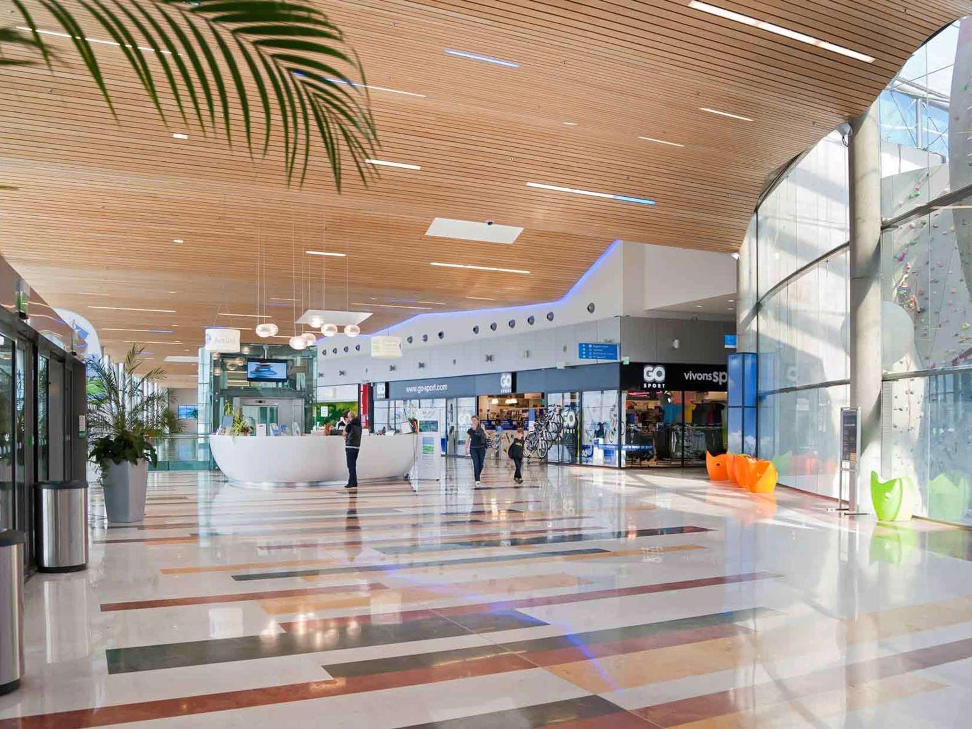 Ibis Styles Saint Julien En Genevois Vitam Neydens Exterior foto
